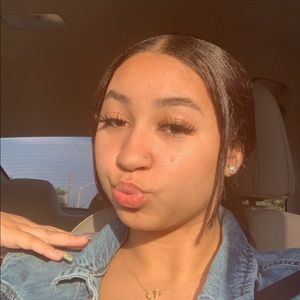 Meet your Posher, Gracee